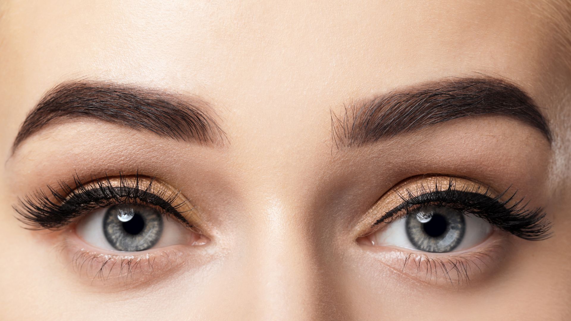 Undergo Microblading for Fuller and Attractive Eyebrows