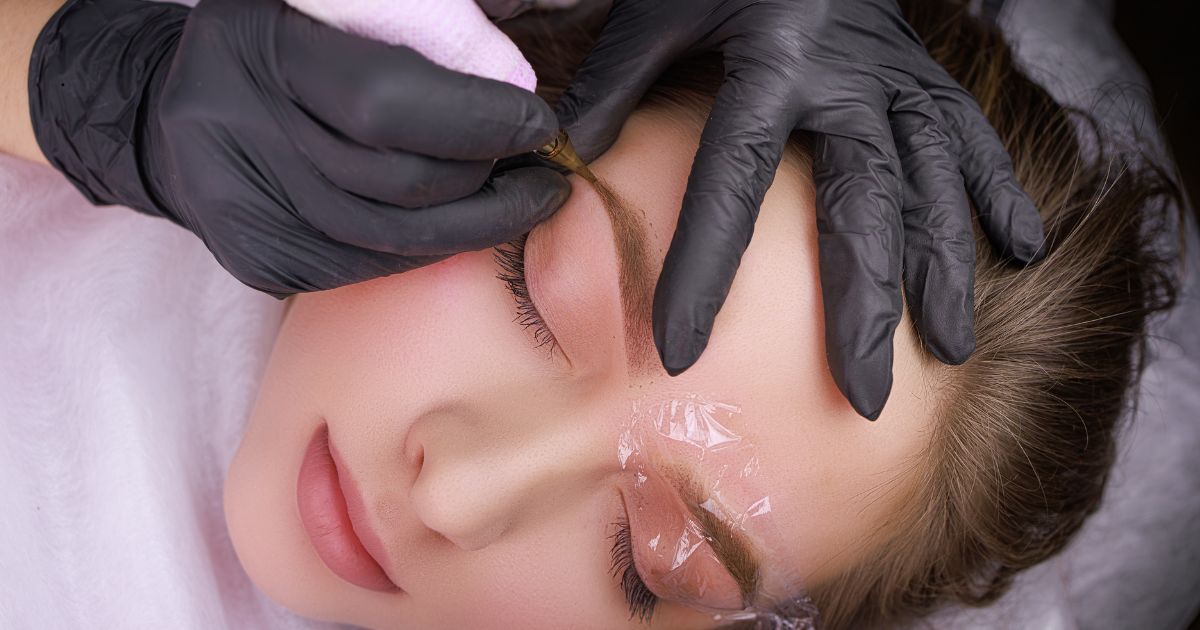 How Can Microblading Damage Skin and Why Permanent Makeup Is a Better Alternative?